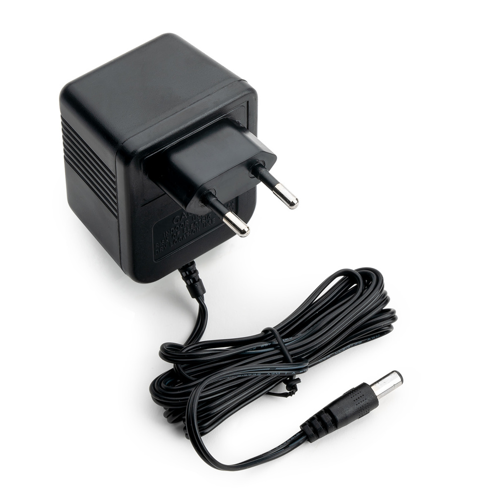 Milwaukee MA9310 12 VDC power adapter (220V) EU style plug